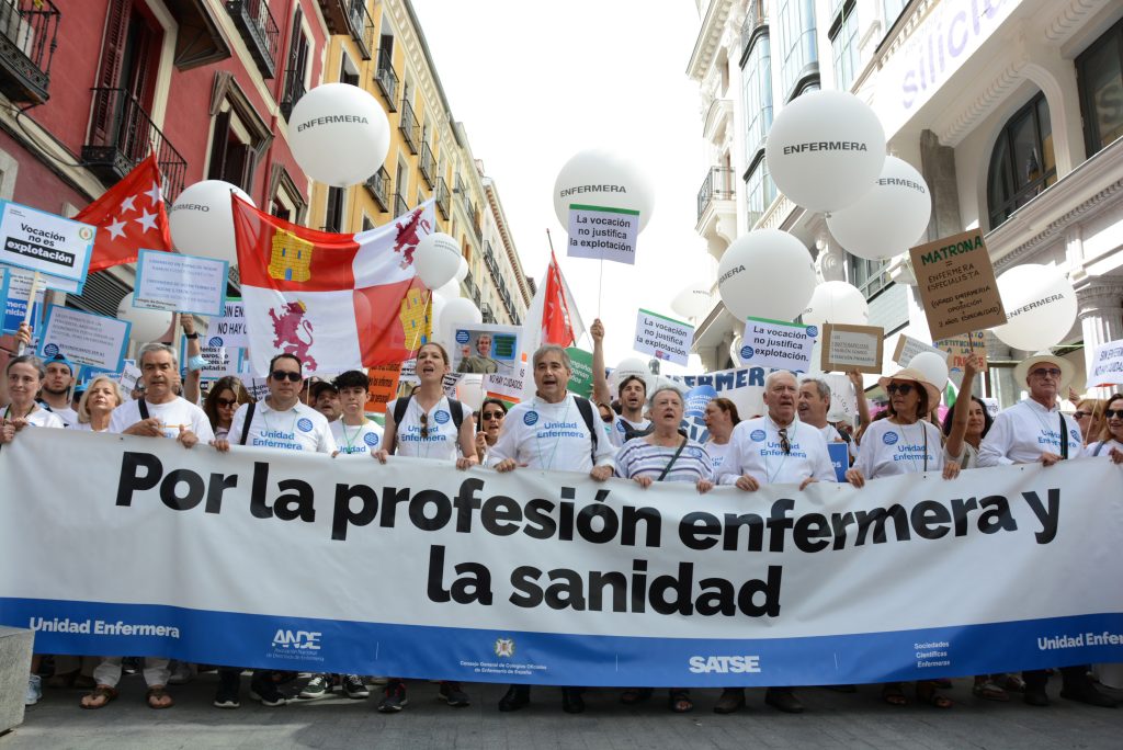 Las enfermeras se manifestaron para denunciar el abandono y exigir medidas | Foto: CGE