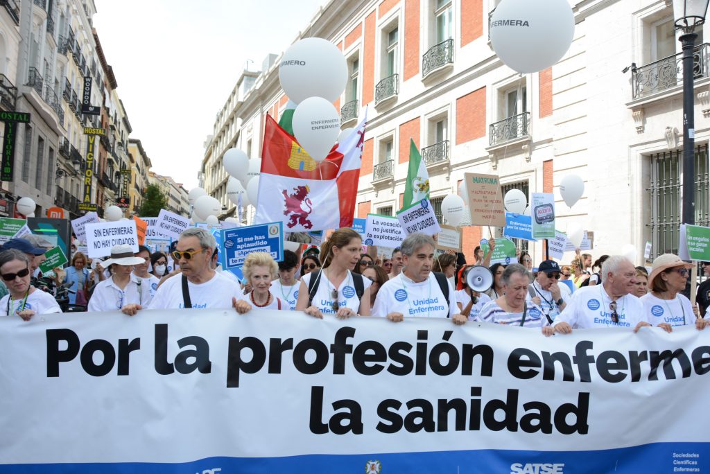 Miles de enfermeras de todo el país se manifestaron en Madrid | CGE